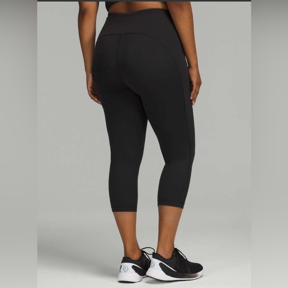 Lululemon Swift Speed High-Rise Crop 21" Size 4 Black - Picture 2 of 13